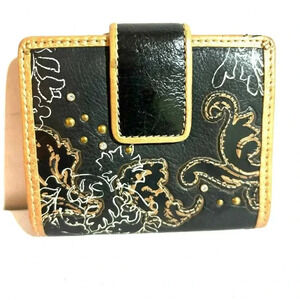 Fossil studded leather vintage wallet